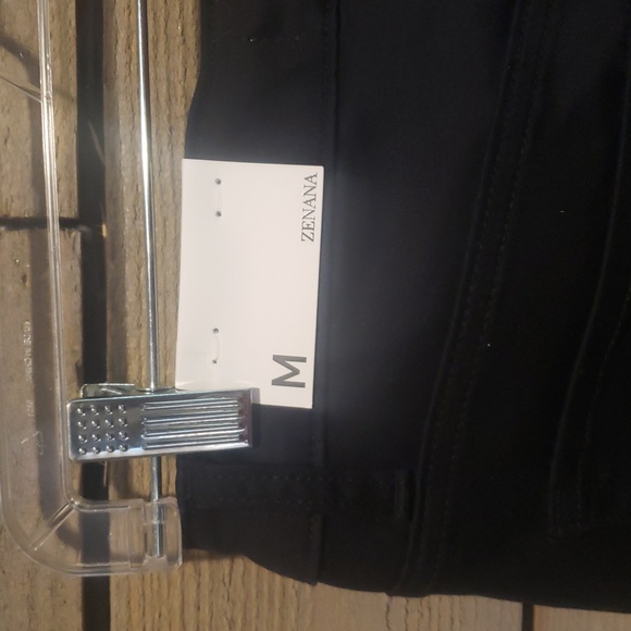 Zenana Outfitters Women's Black Shorts - Picture 3 of 4